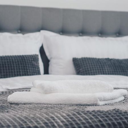 L Apartment Марібор Екстер'єр фото