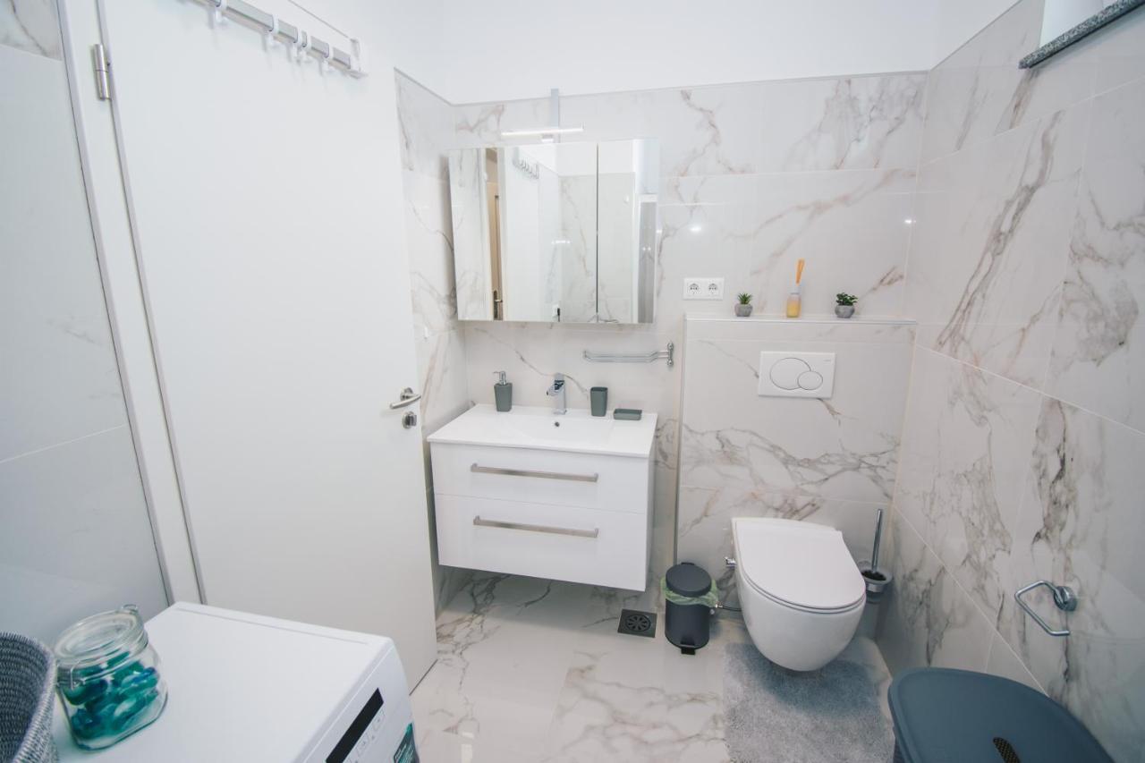 L Apartment Марібор Екстер'єр фото