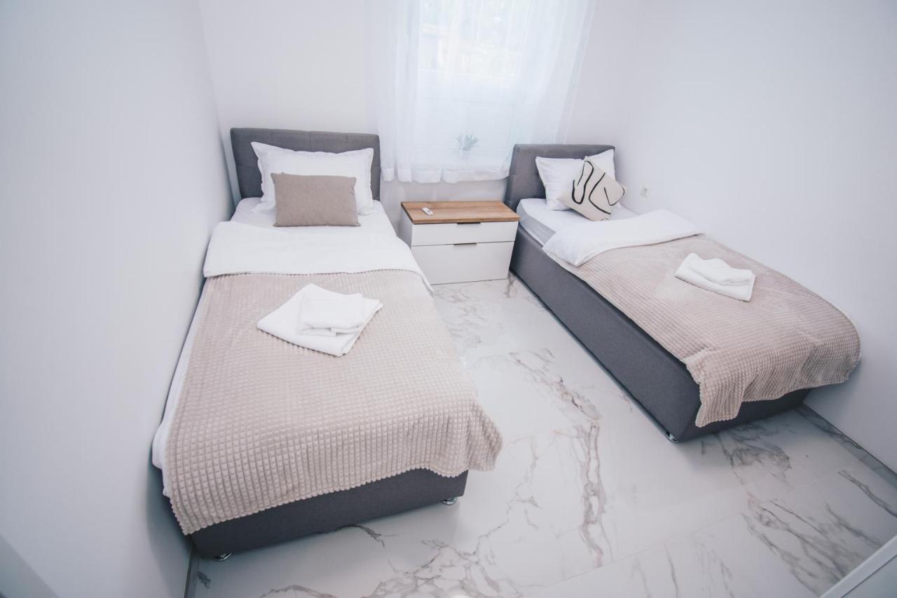L Apartment Марібор Екстер'єр фото